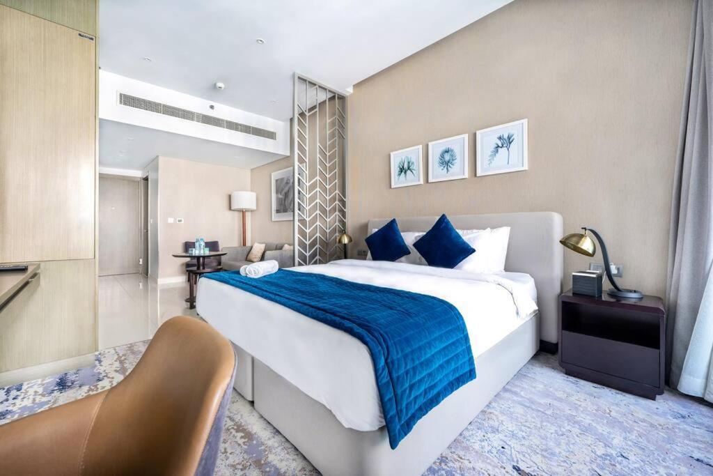 In Damac Maison Prive Business Bay - High Floor Apartment *