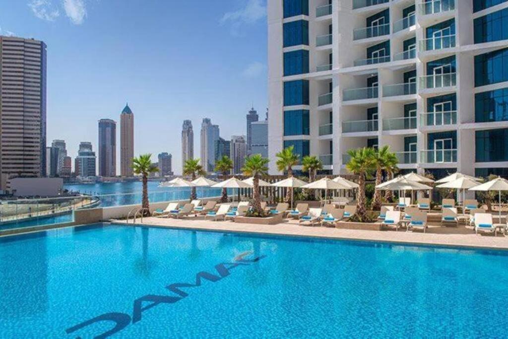 In Damac Maison Prive Business Bay - High Floor Apartment Dubai